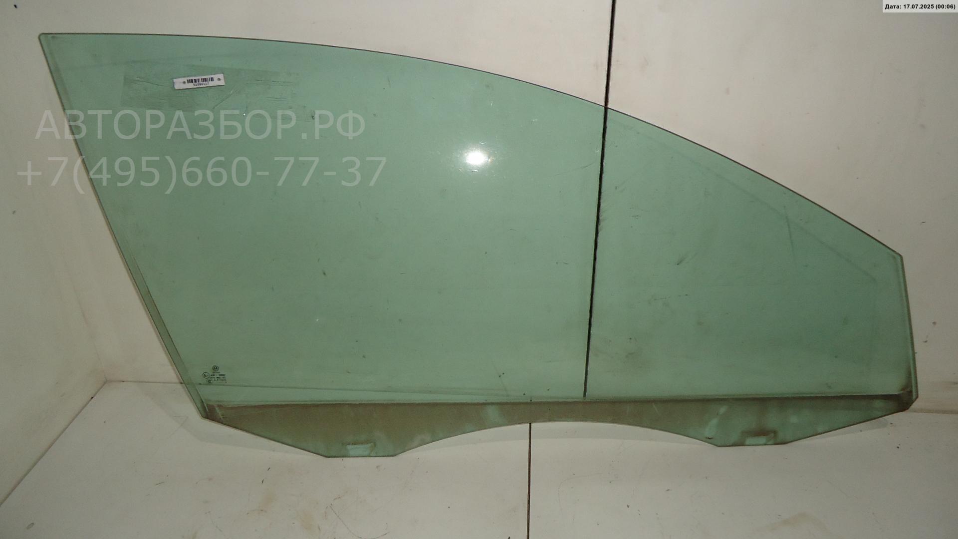 Стекло двери передней правой