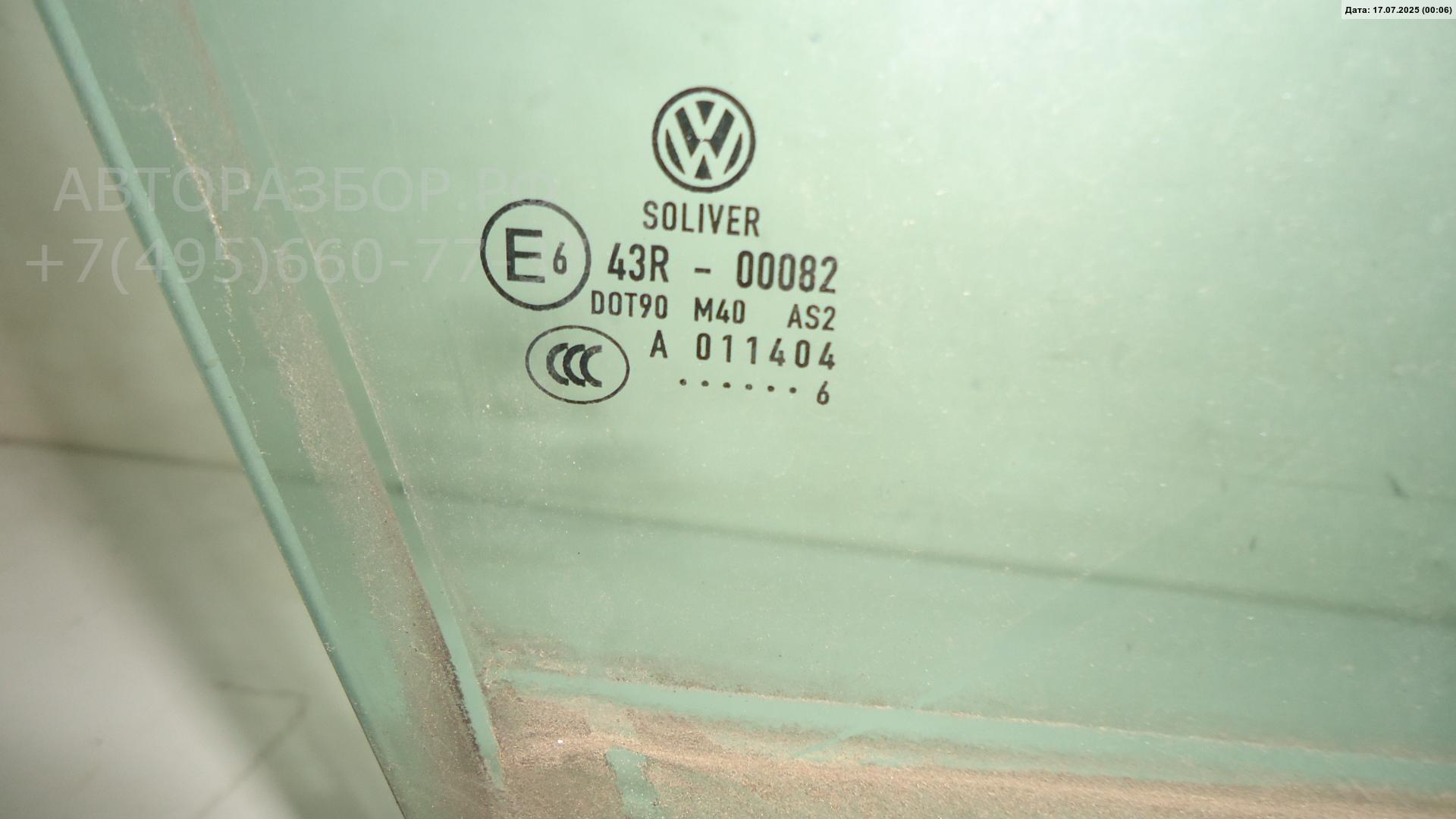 Стекло двери передней правой