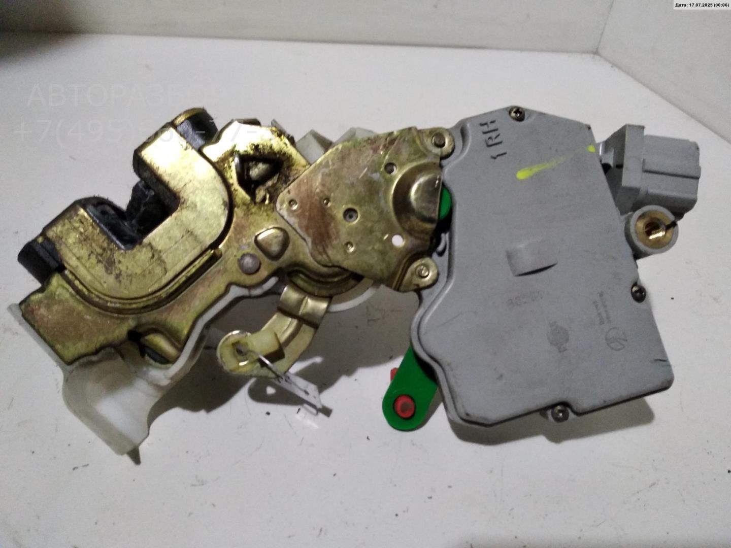 Замок двери задней правой