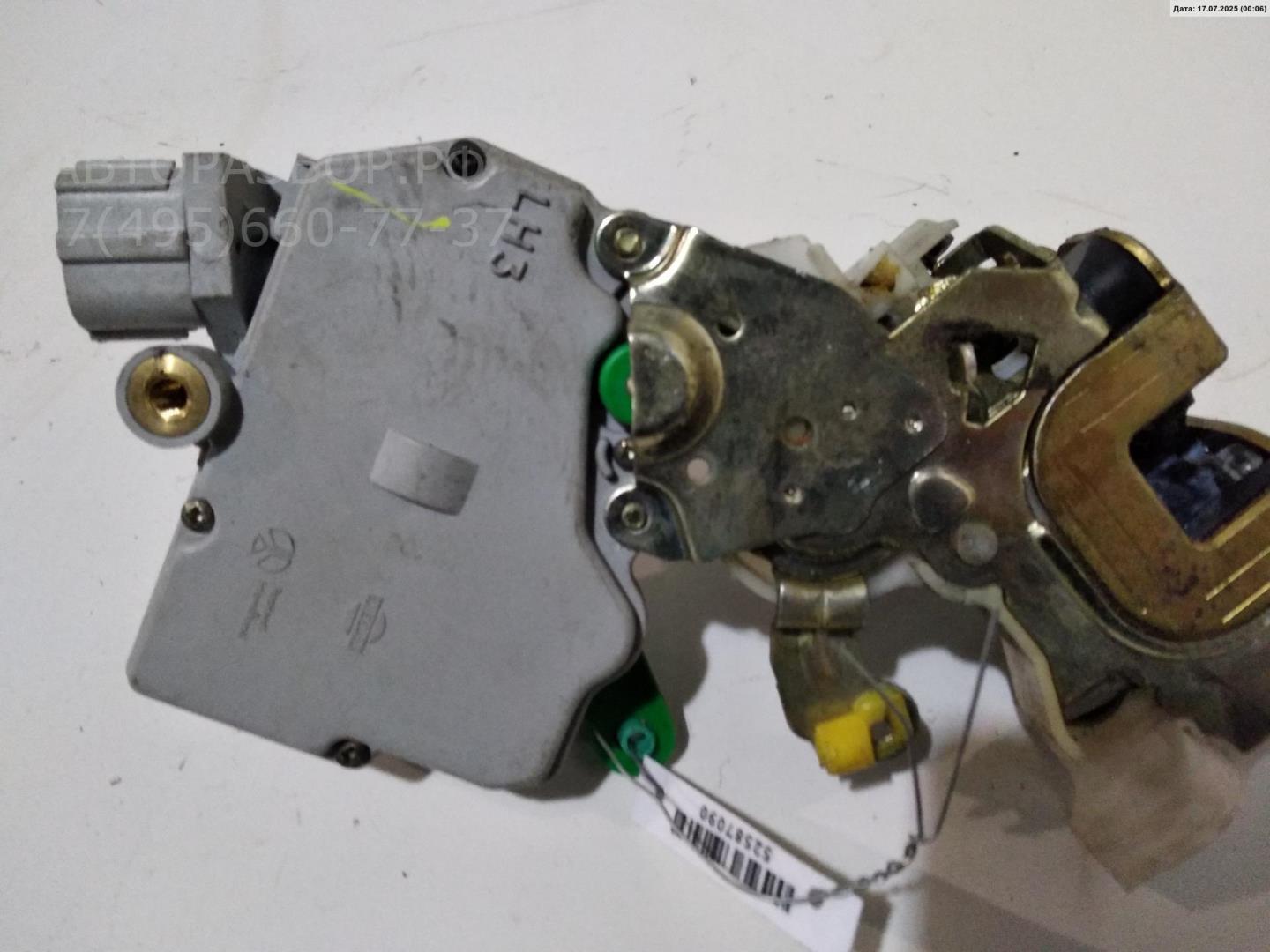 Замок двери задней левой