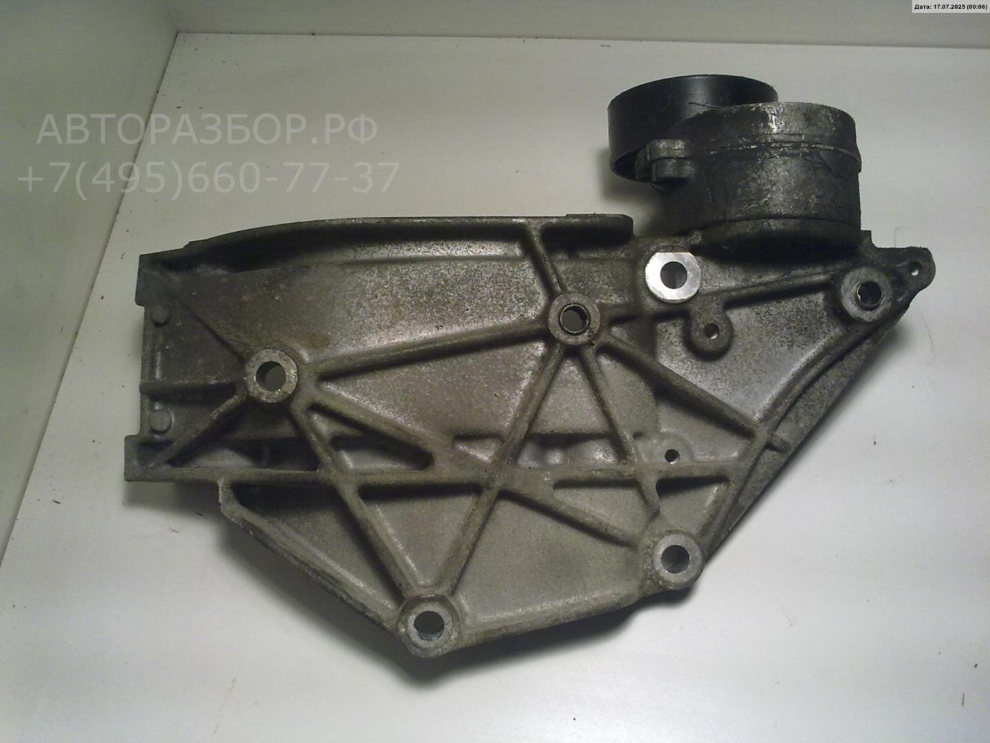 Кронштейн генератора