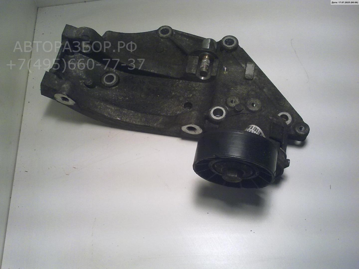 Кронштейн генератора