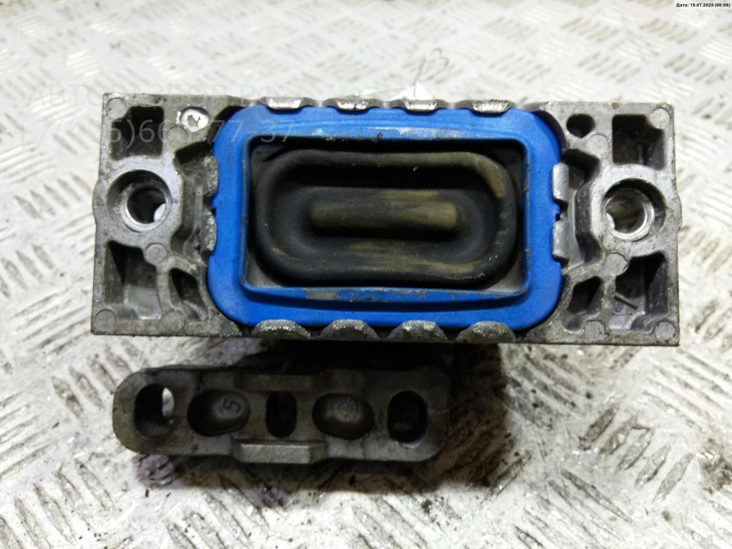 Опора двигателя правая