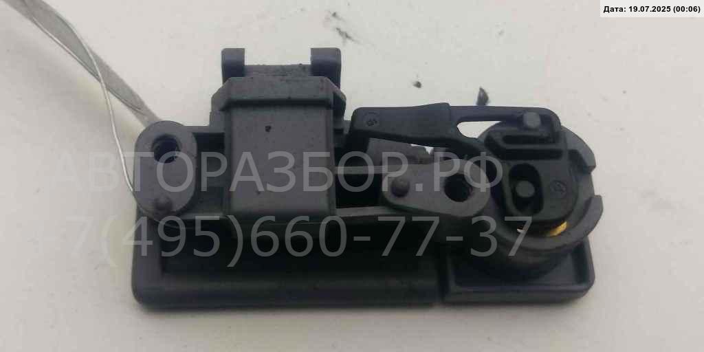 Замок бардачка