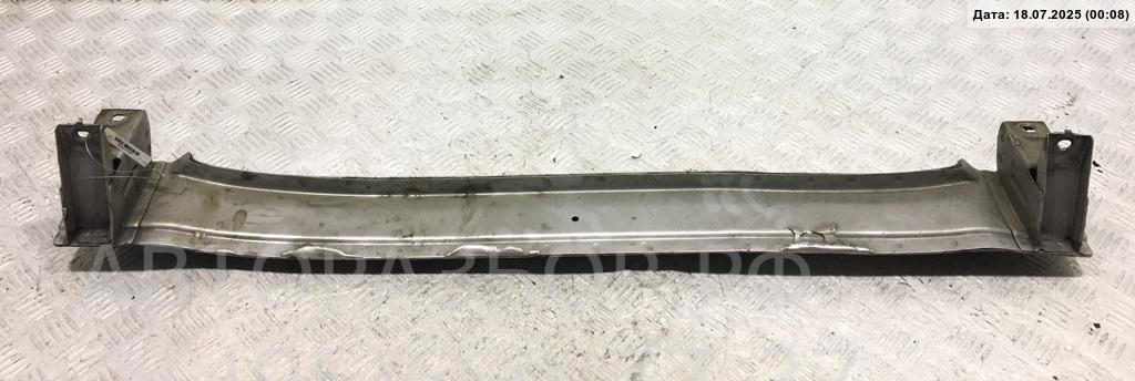 Усилитель переднего бампера