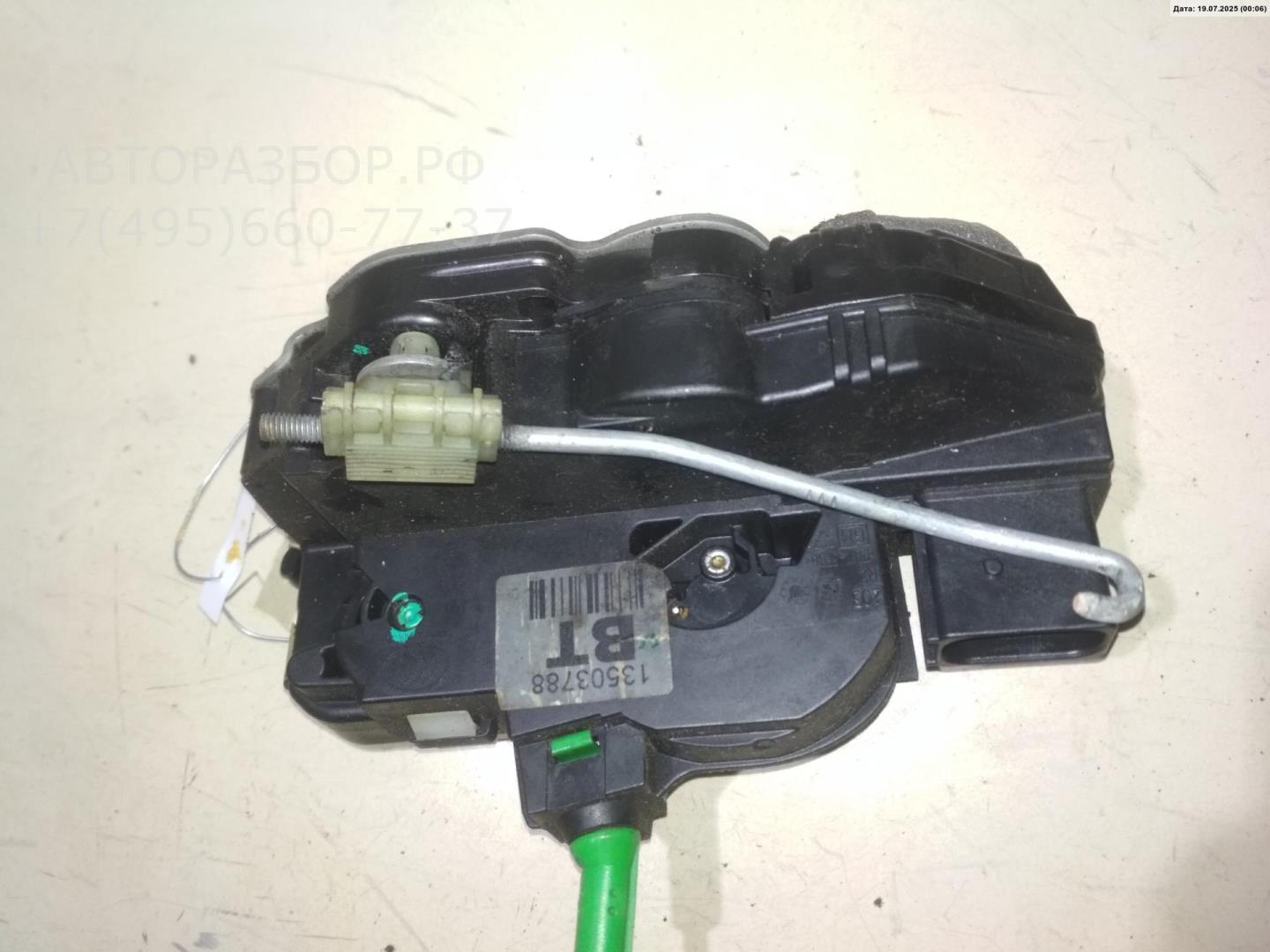 Замок двери задней правой