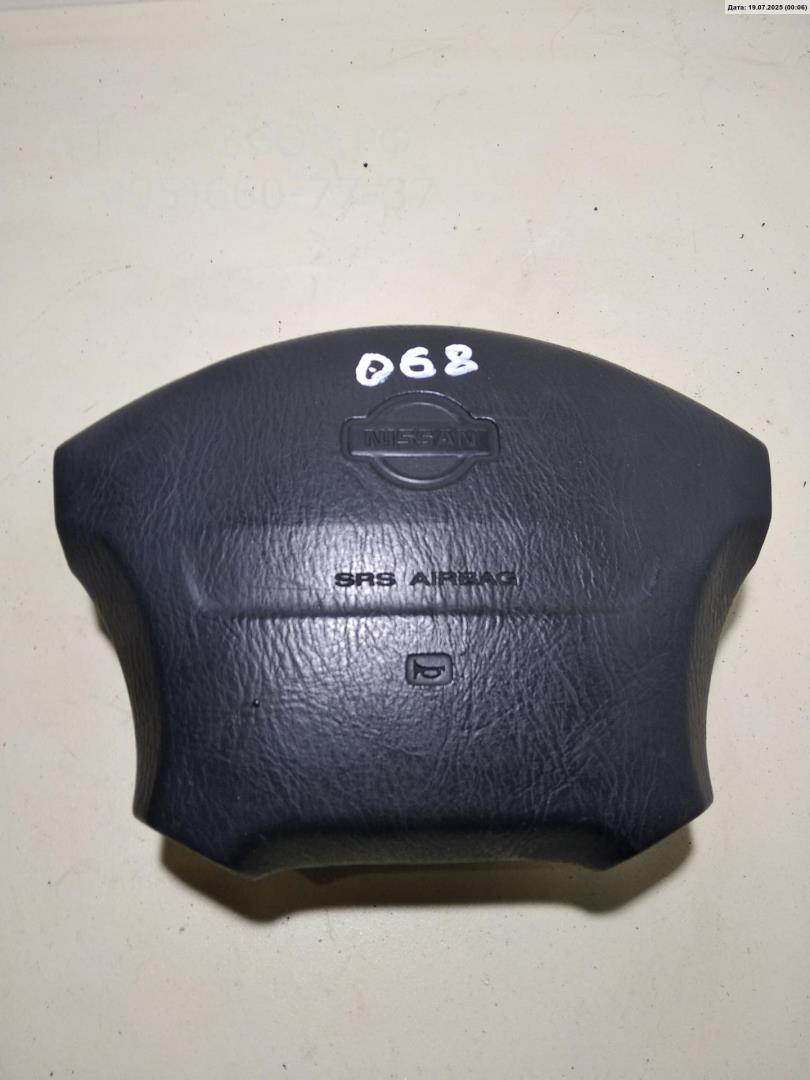 Подушка безопасности в рулевое колесо