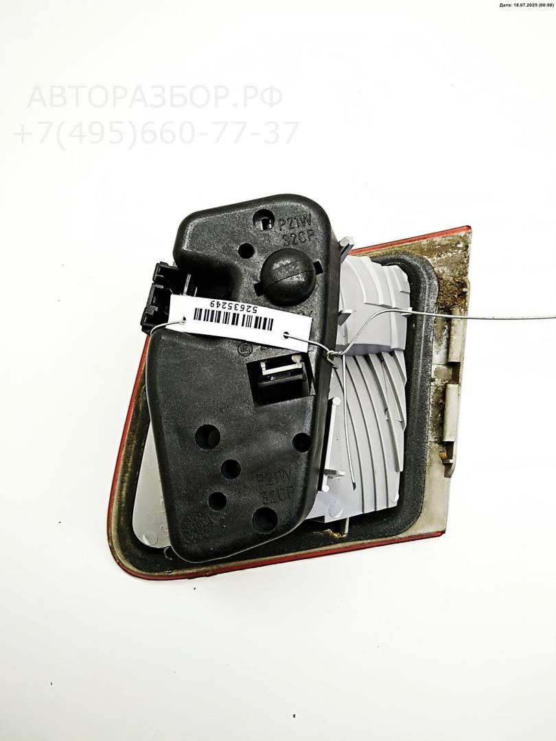 Фонарь задний внутренний левый