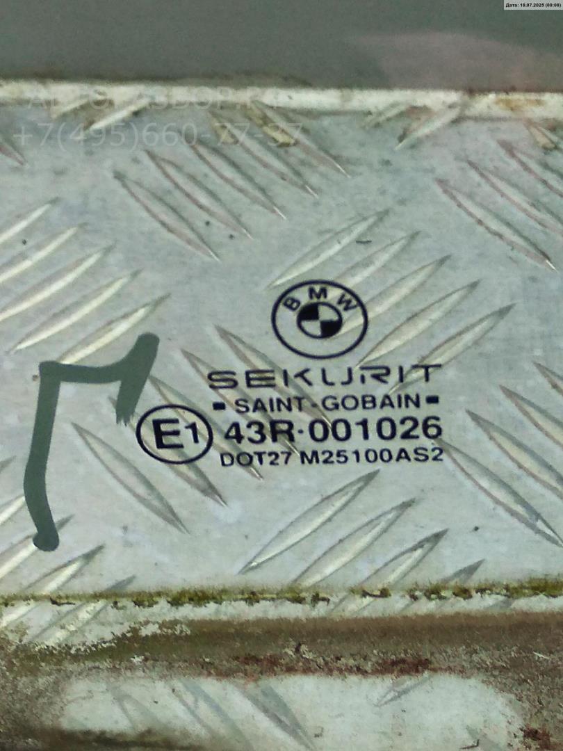 Стекло двери задней левой