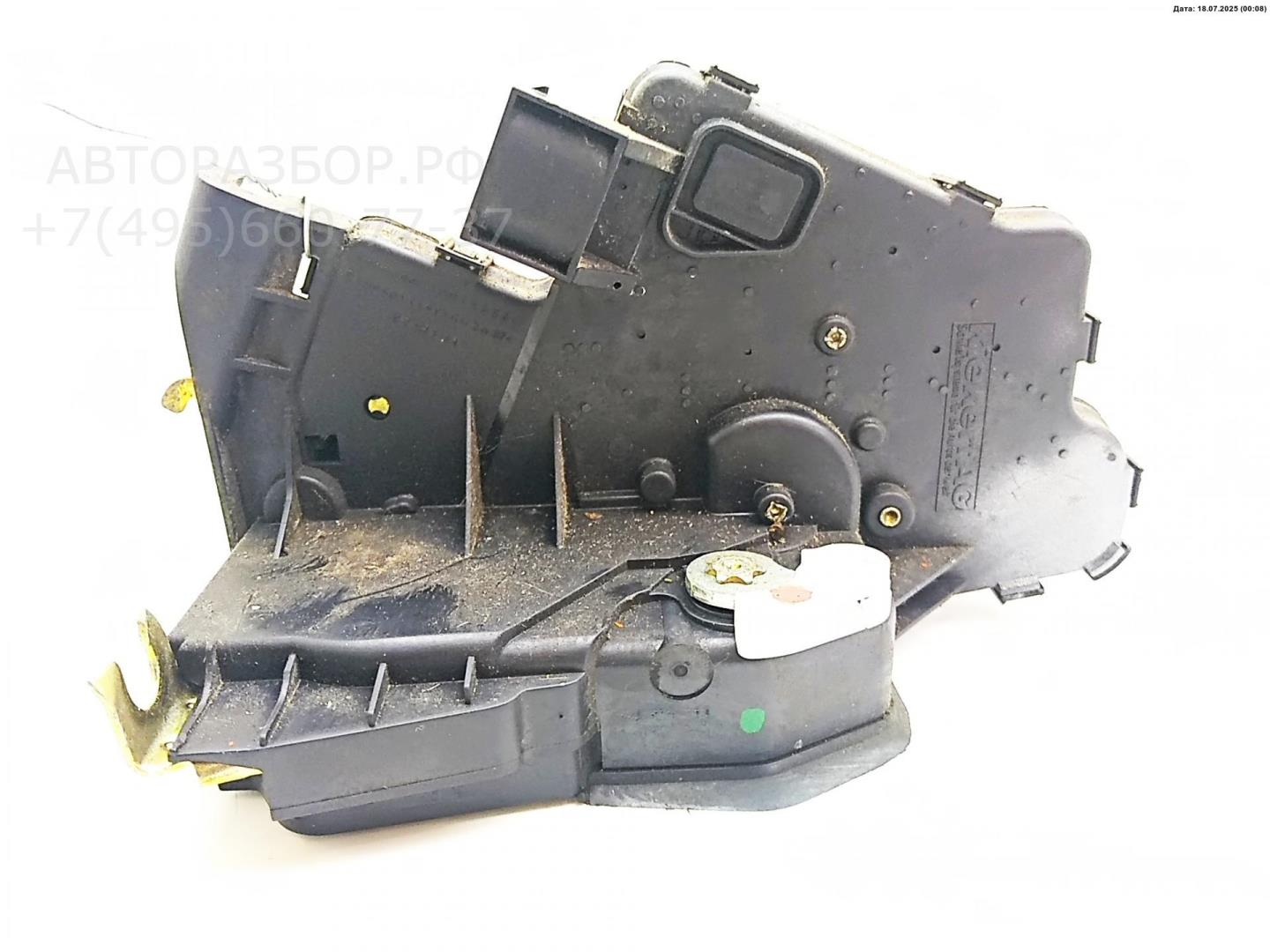 Замок двери задней левой