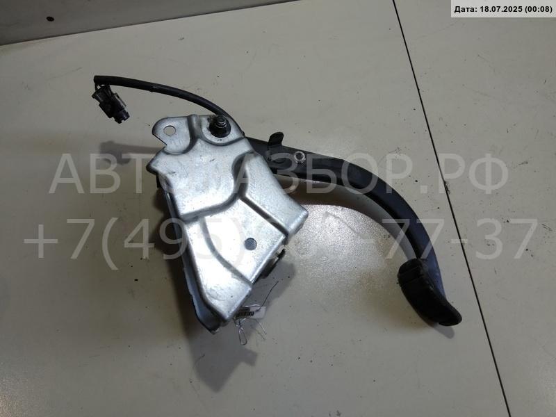 Педаль тормоза