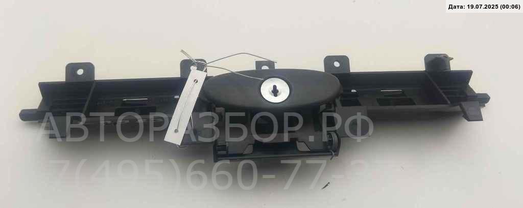 Замок бардачка