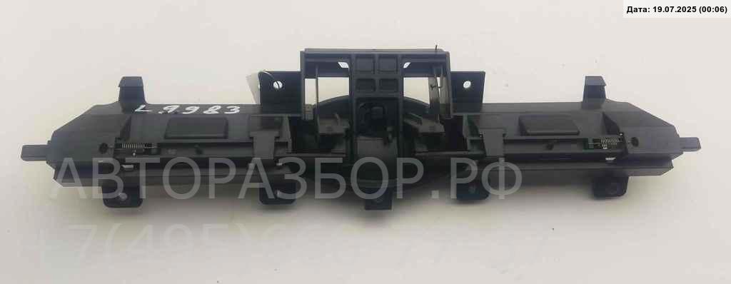 Замок бардачка