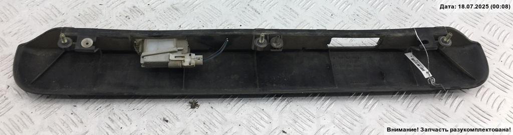 Накладка крышки багажника