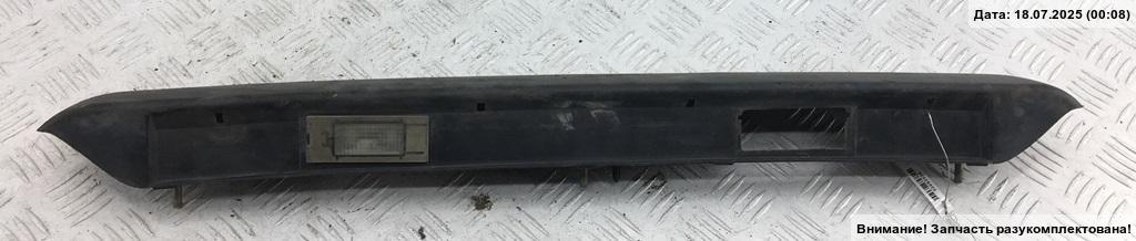 Накладка крышки багажника