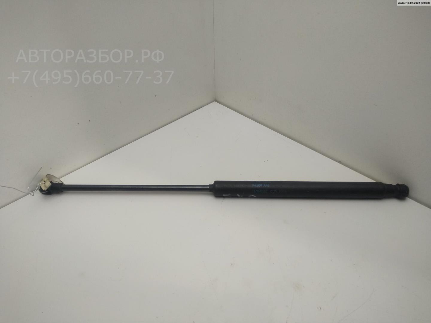 Амортизатор крышки багажника