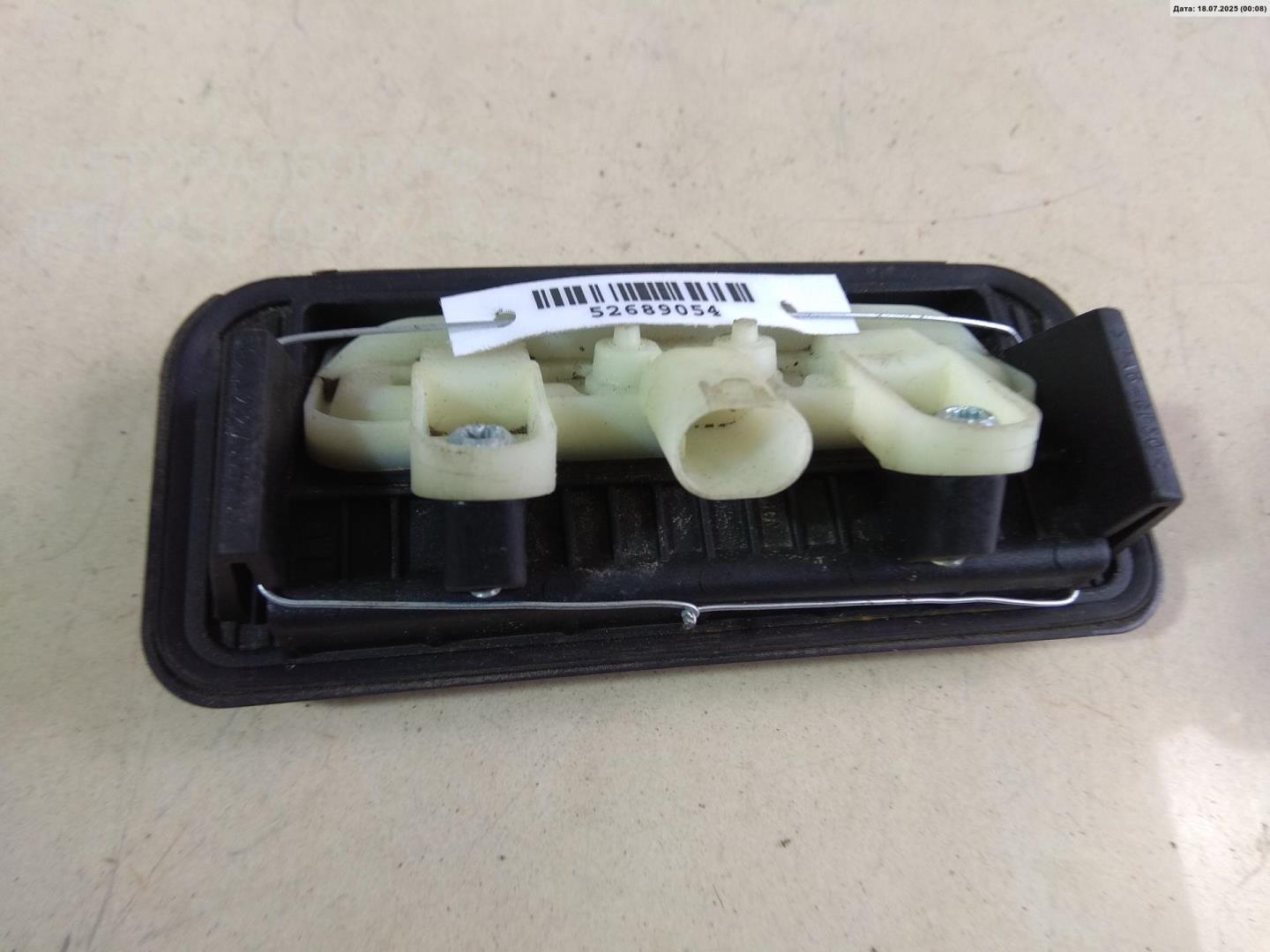 Ручка двери багажника наружная