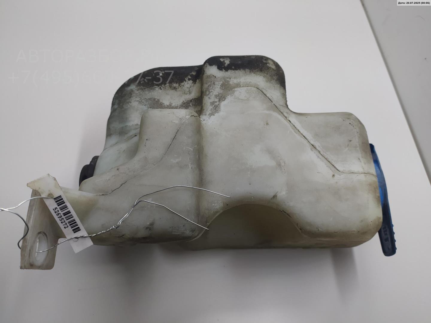 Бачок омывателя лобового стекла