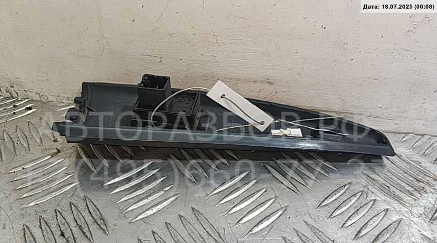 Кнопка регулировки зеркала