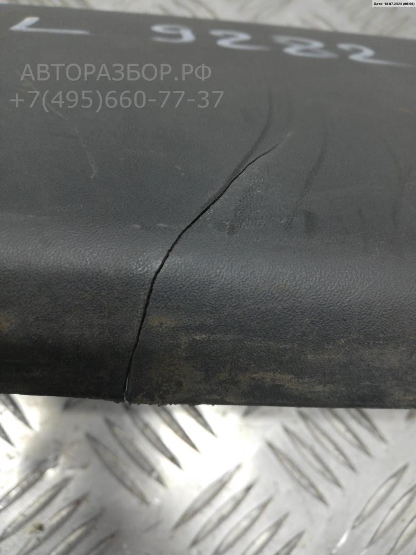 Молдинг двери передней левой