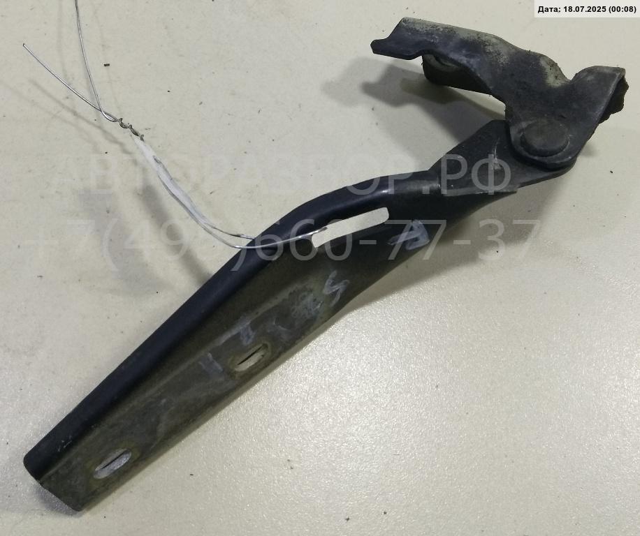 Петля капота правая