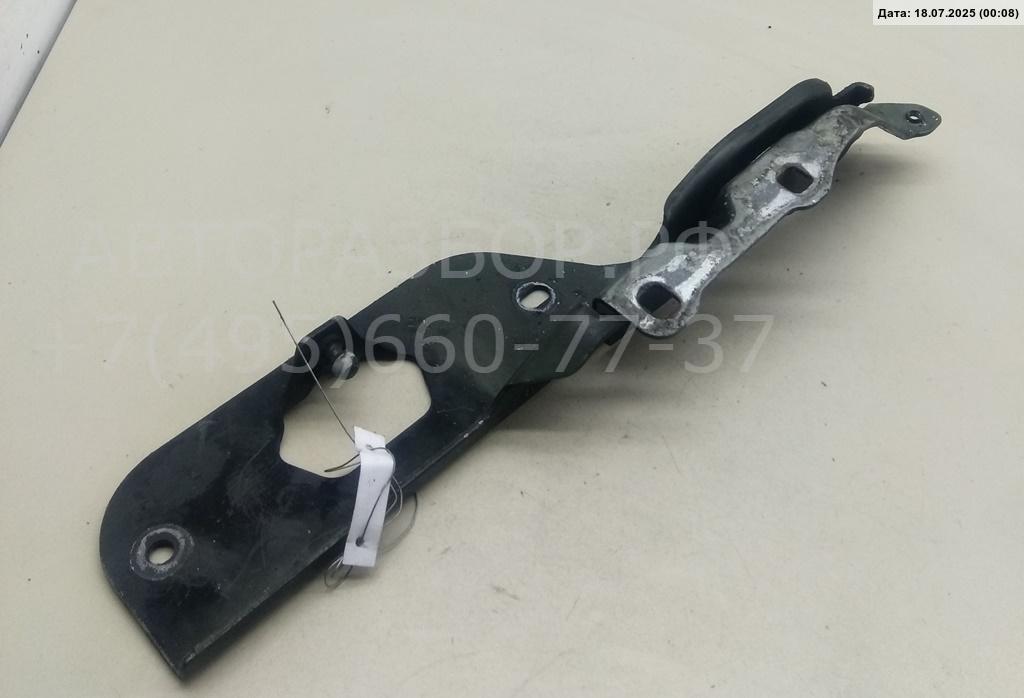 Петля капота правая