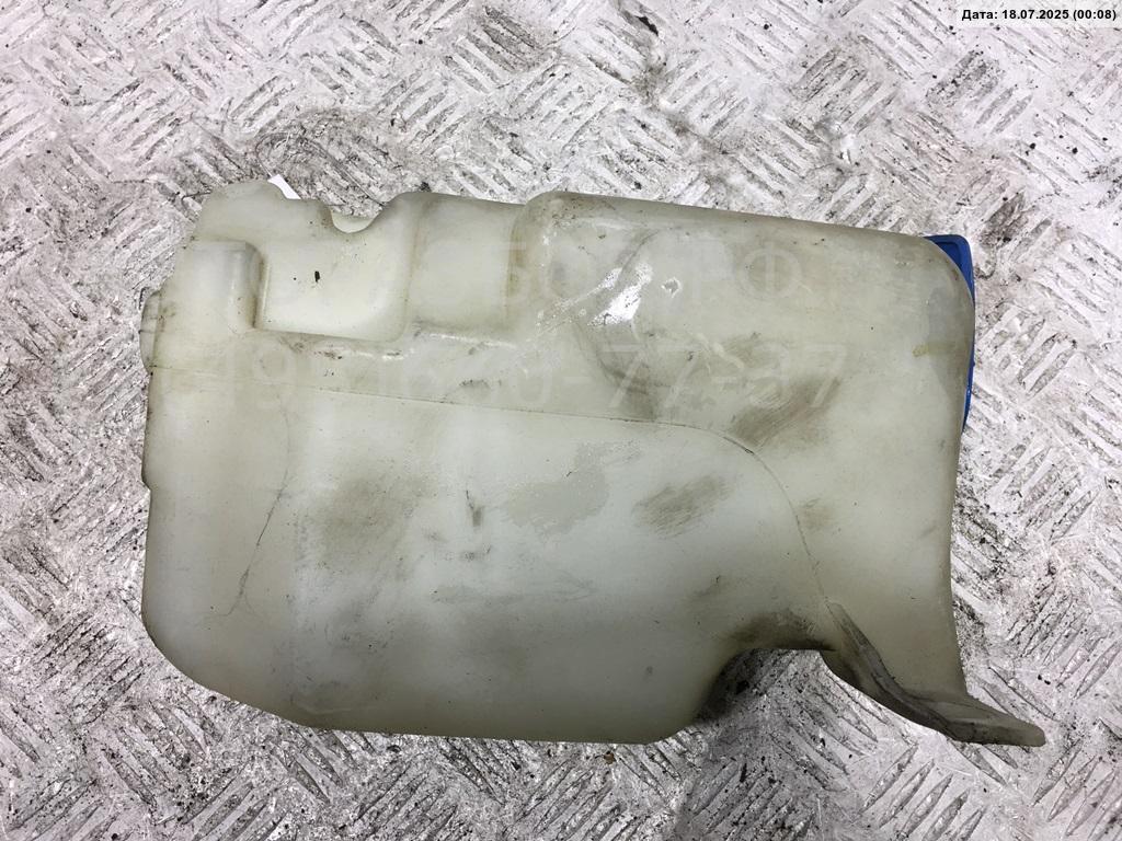 Бачок омывателя лобового стекла