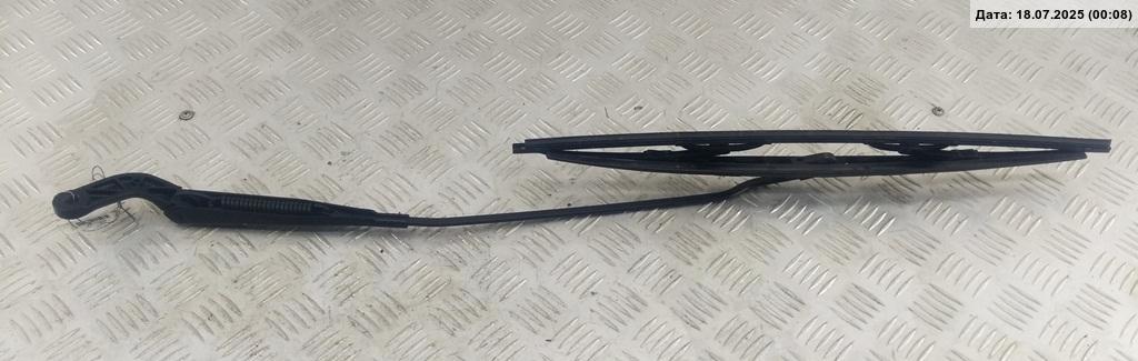Поводок стеклоочистителя передний левый