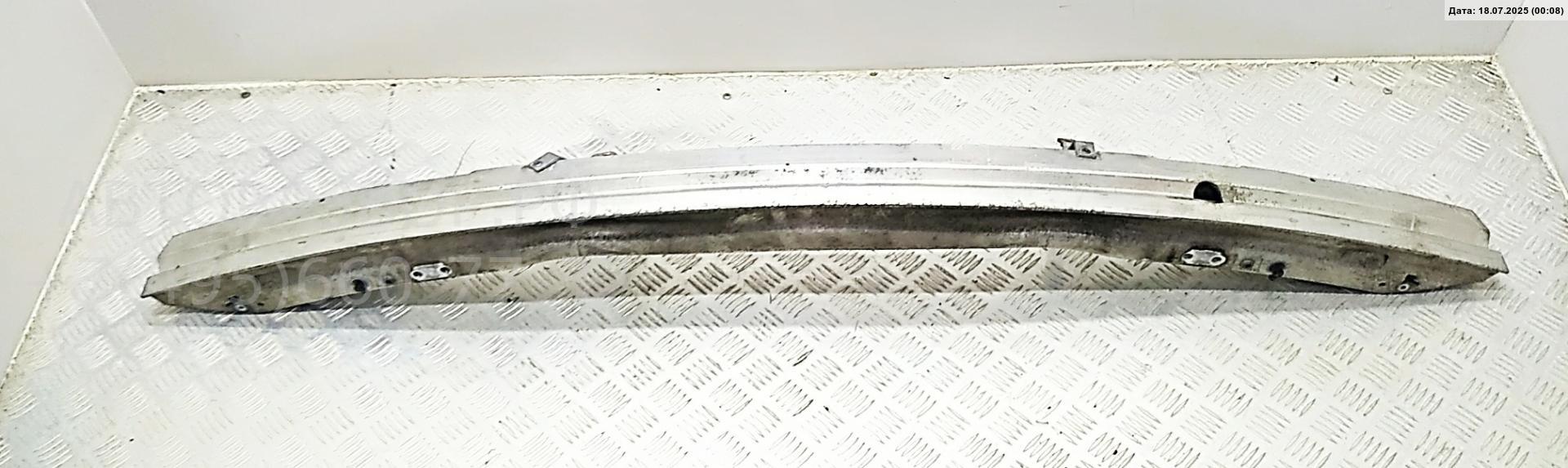 Усилитель переднего бампера