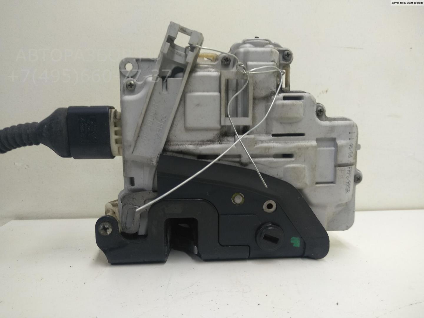 Замок двери задней правой