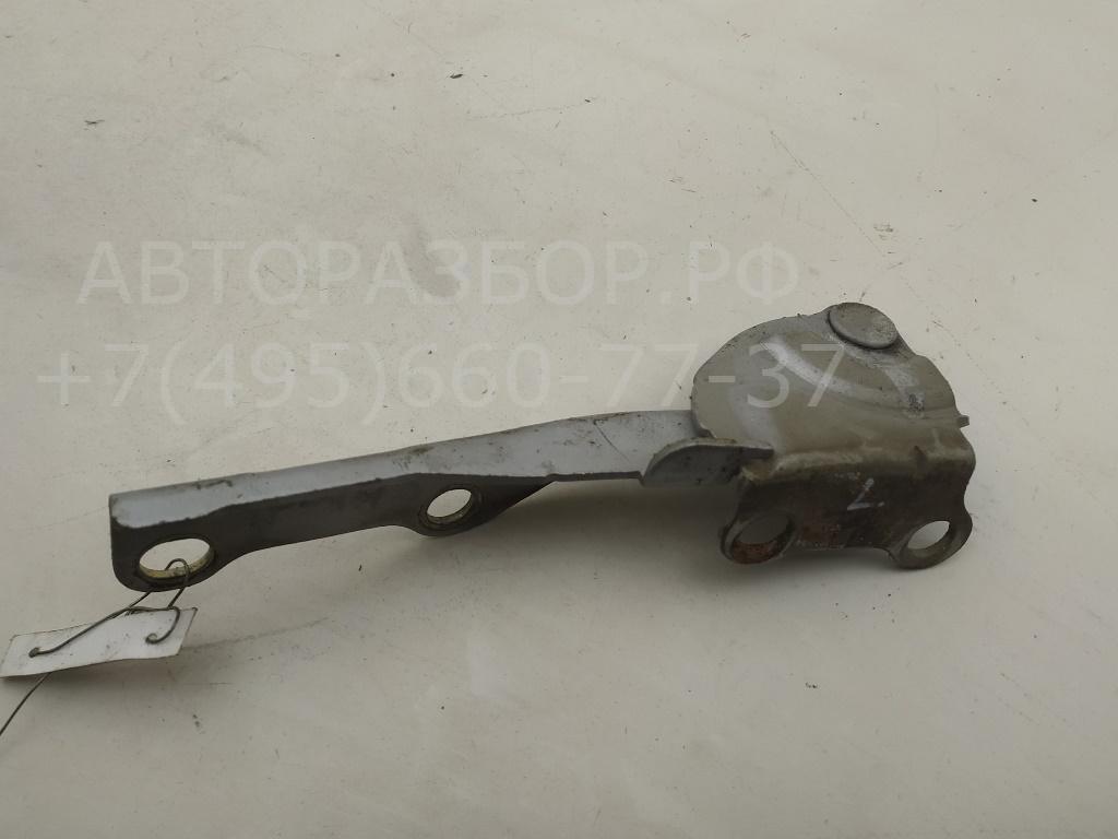 Петля капота левая