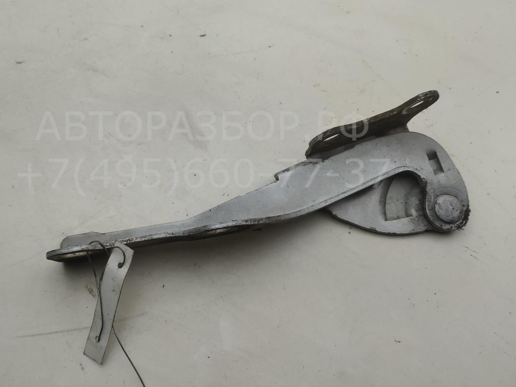 Петля капота левая