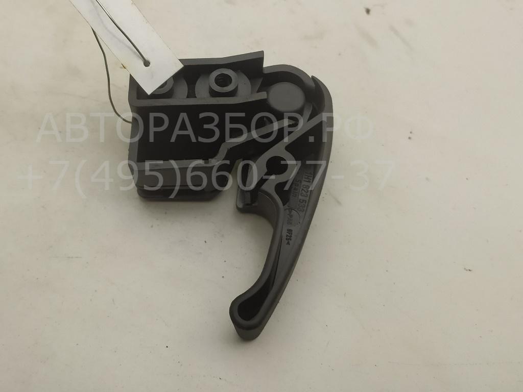 Ручка открывания капота