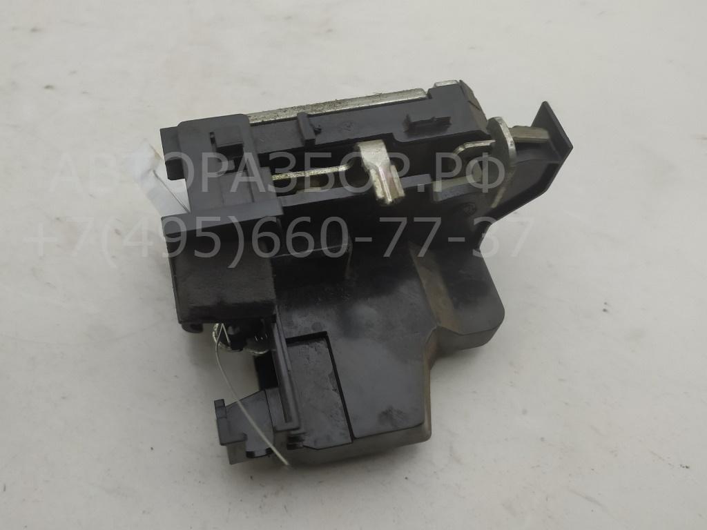 Замок двери передней правой