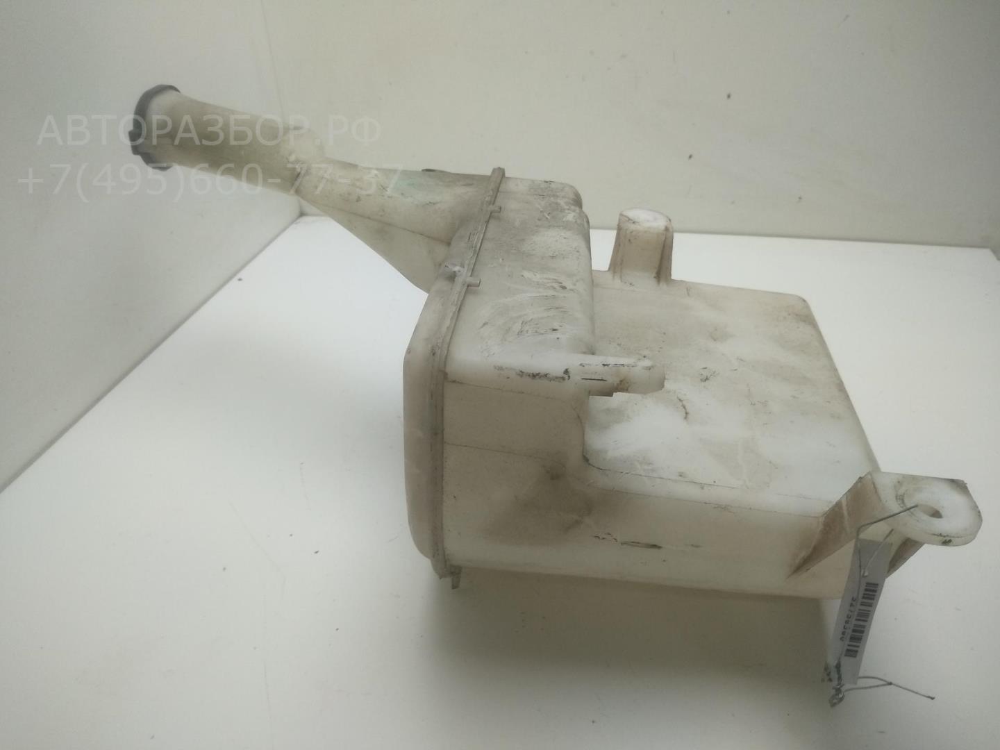 Бачок омывателя лобового стекла