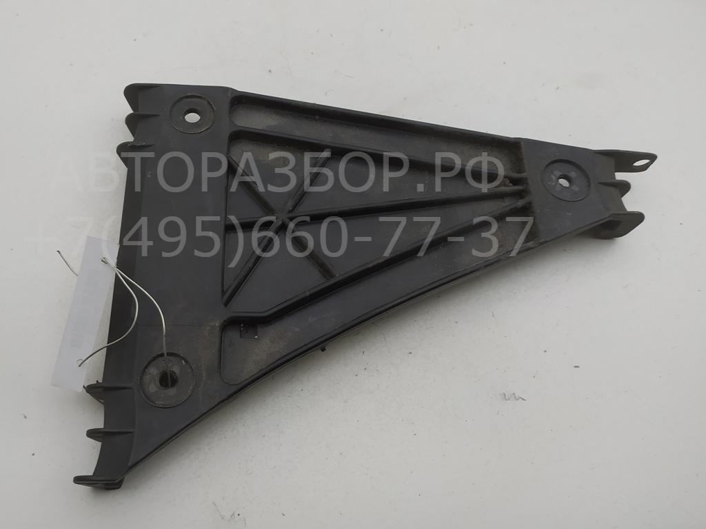 Кронштейн заднего бампера