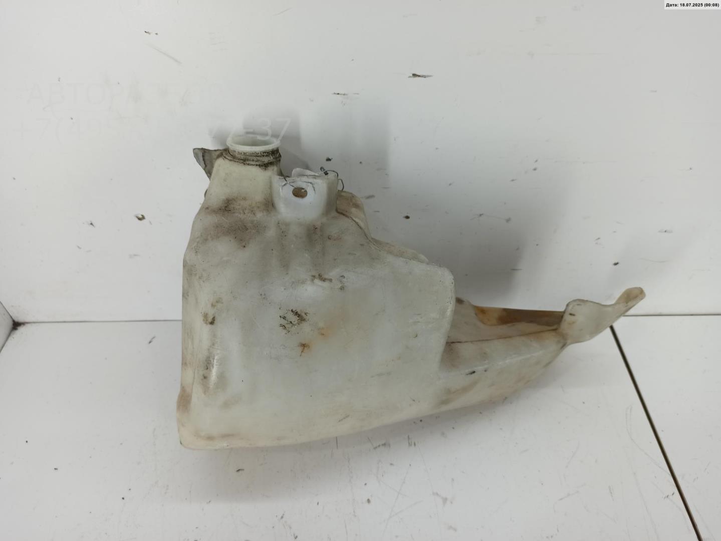 Бачок омывателя лобового стекла