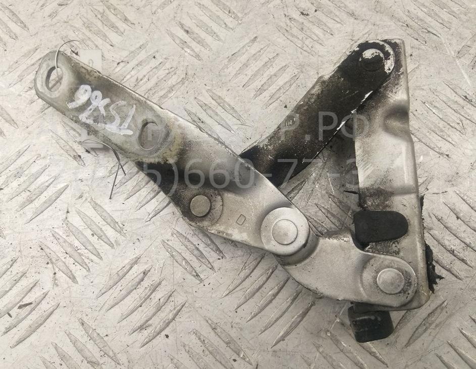 Петля капота правая