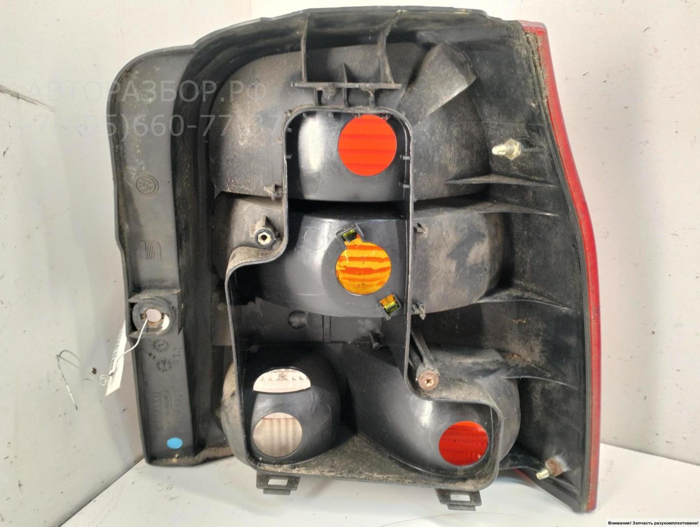 Фонарь задний левый