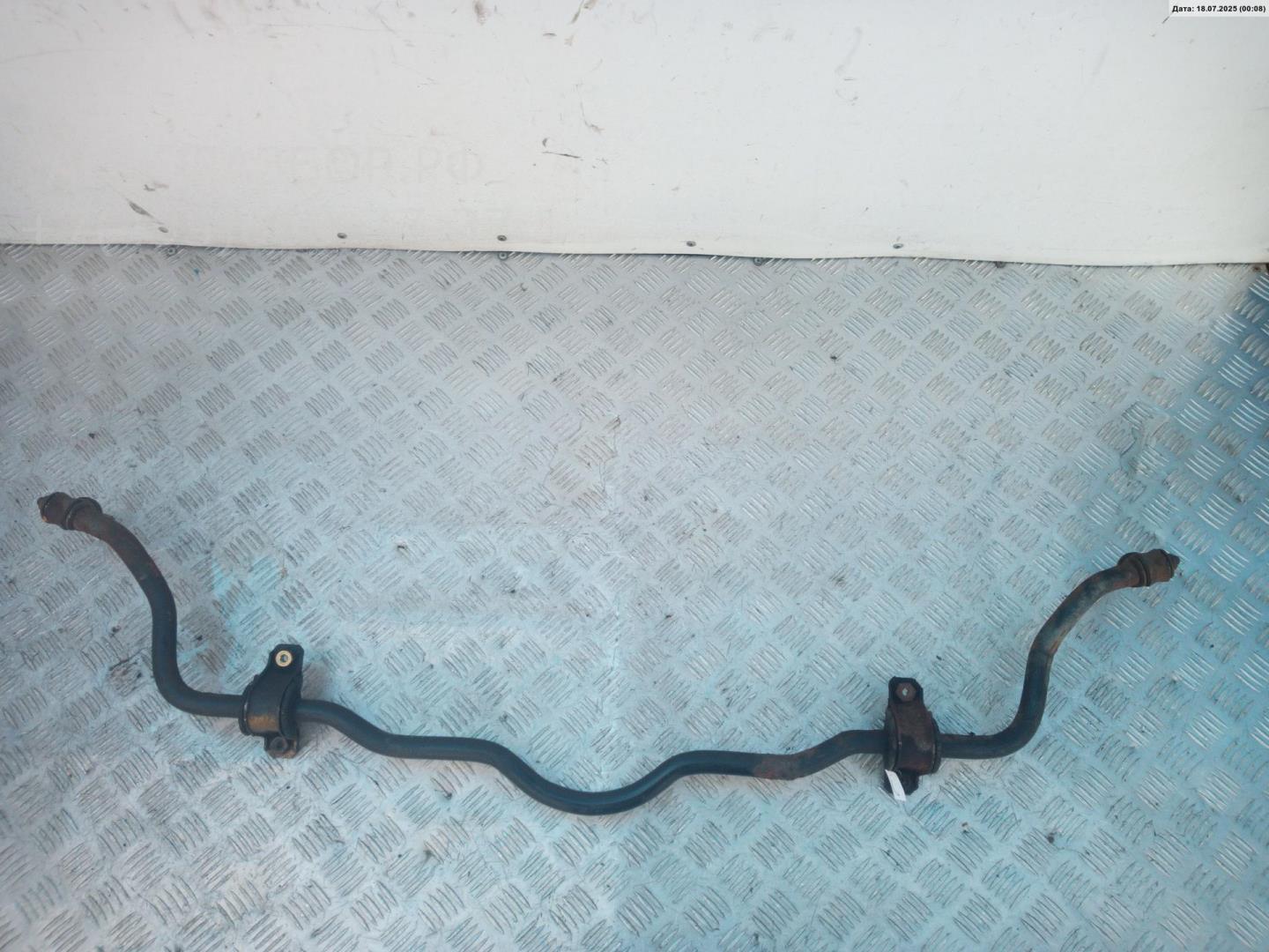 Стабилизатор передний