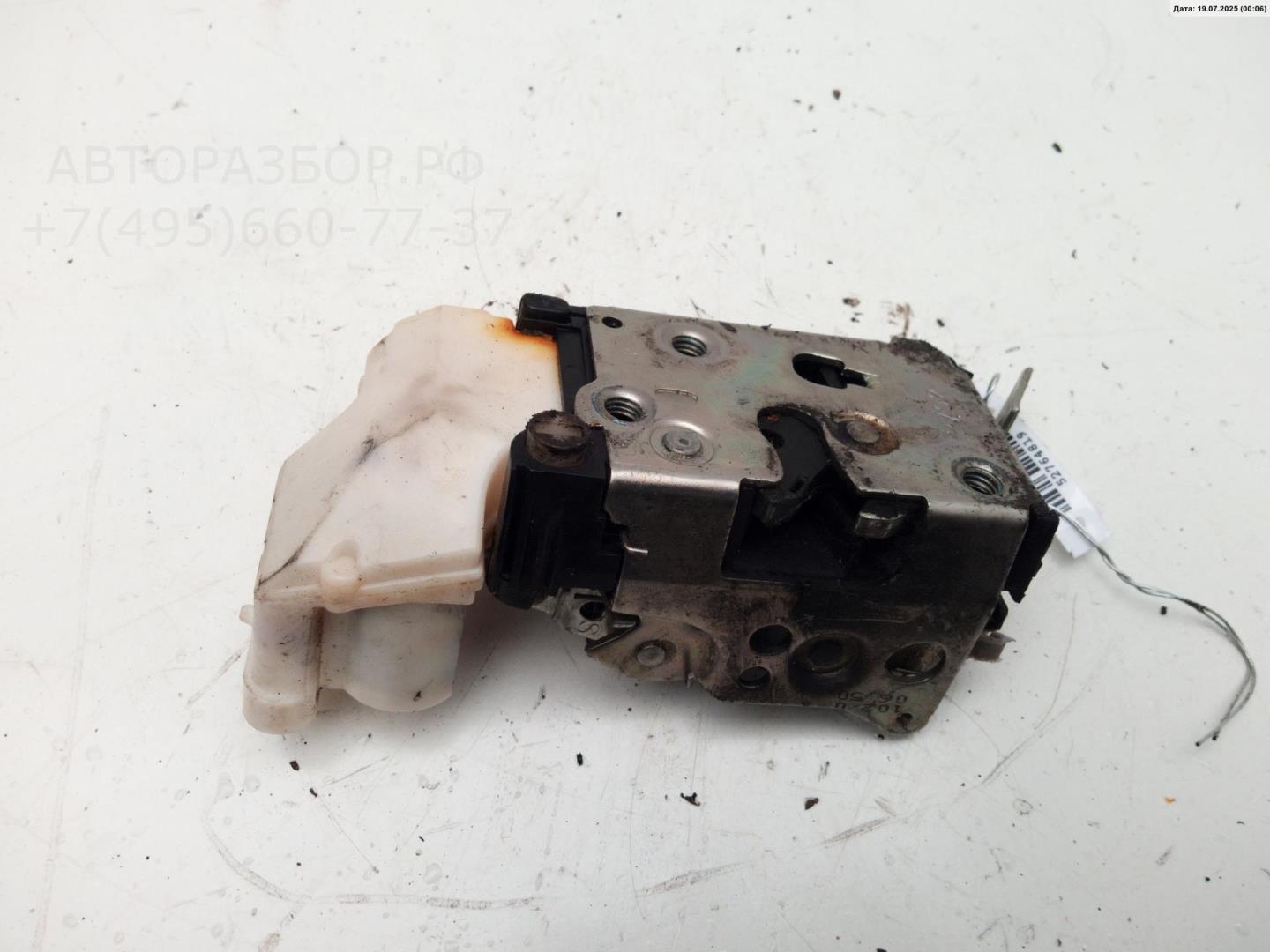 Замок двери задней левой