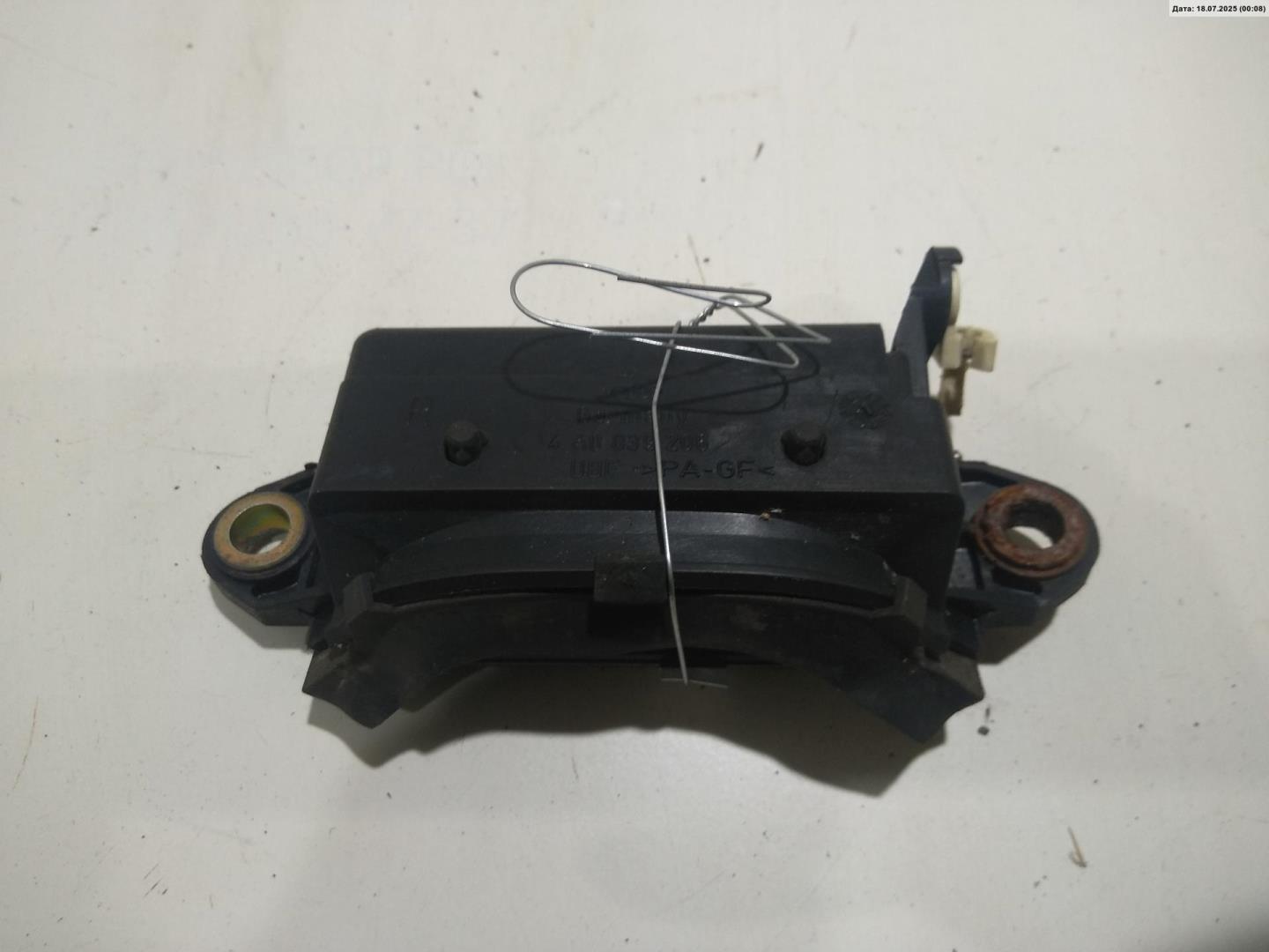 Ручка двери задней наружная правая