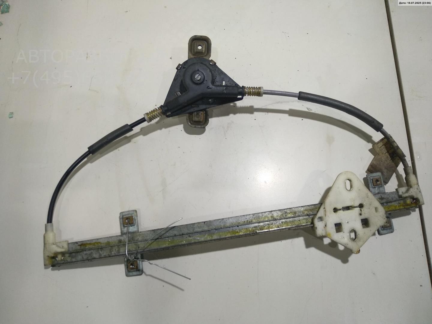 Стеклоподъемник механ. задний правый