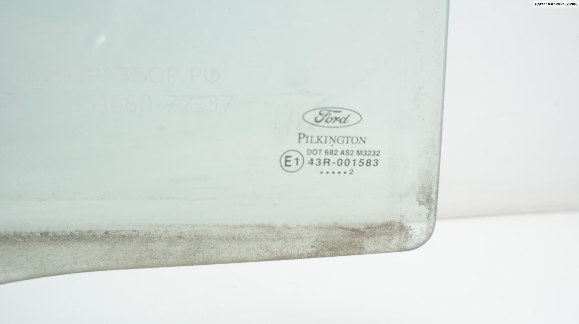 Стекло двери задней правой