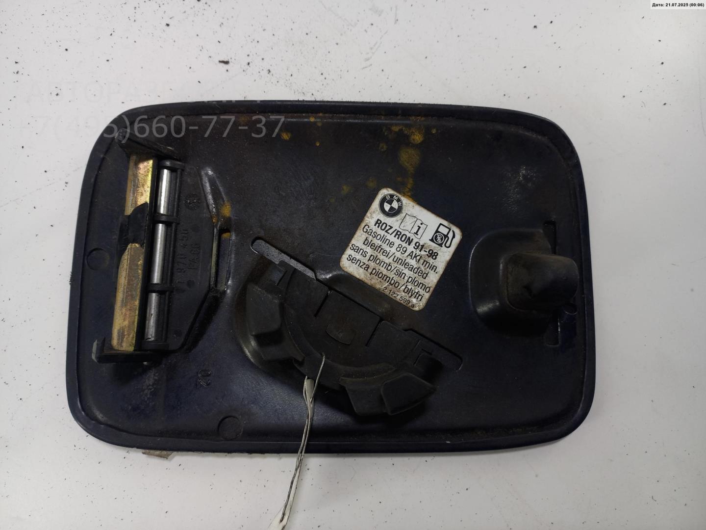 Лючок бензобака