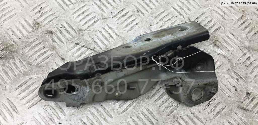 Петля капота правая