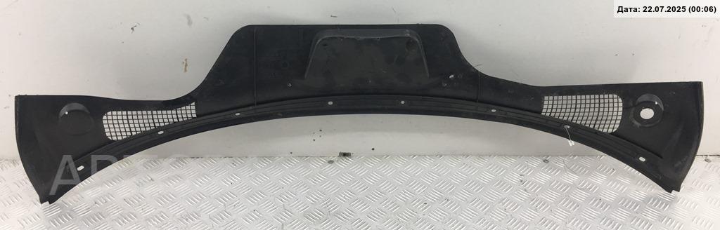 Решетка стеклоочистителей (Жабо)