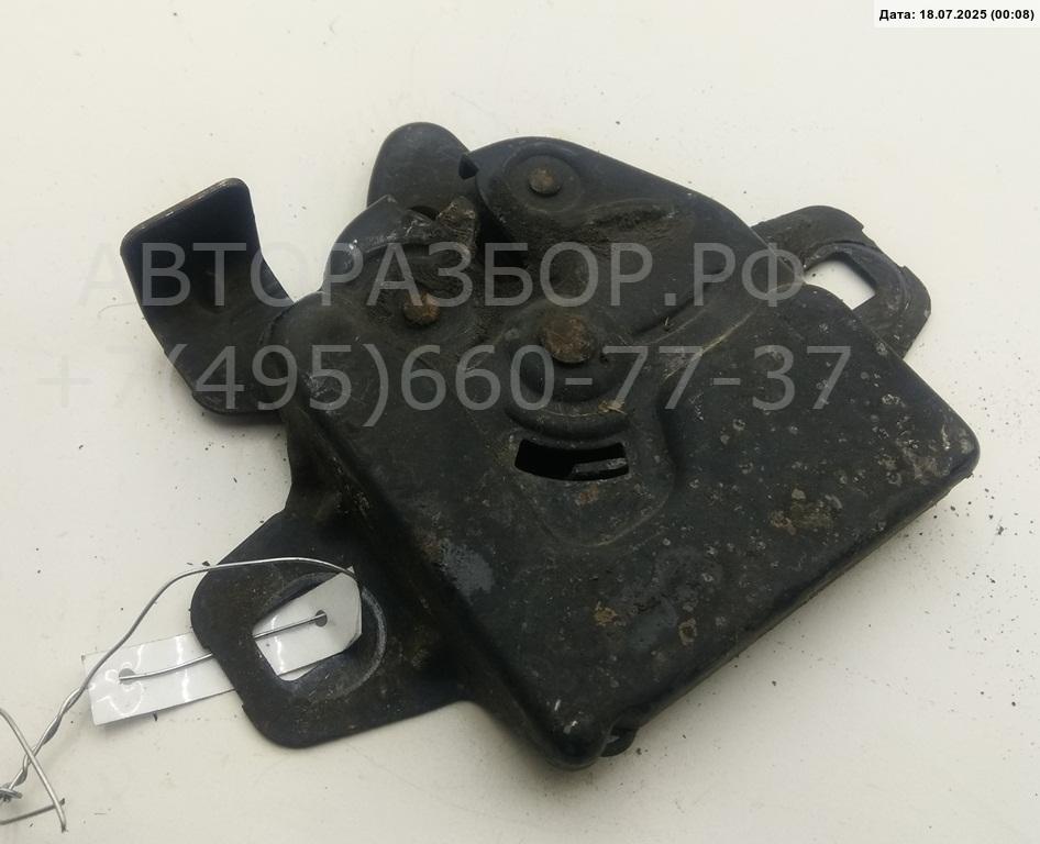 Замок капота