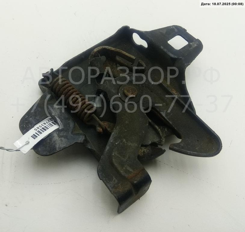 Замок капота