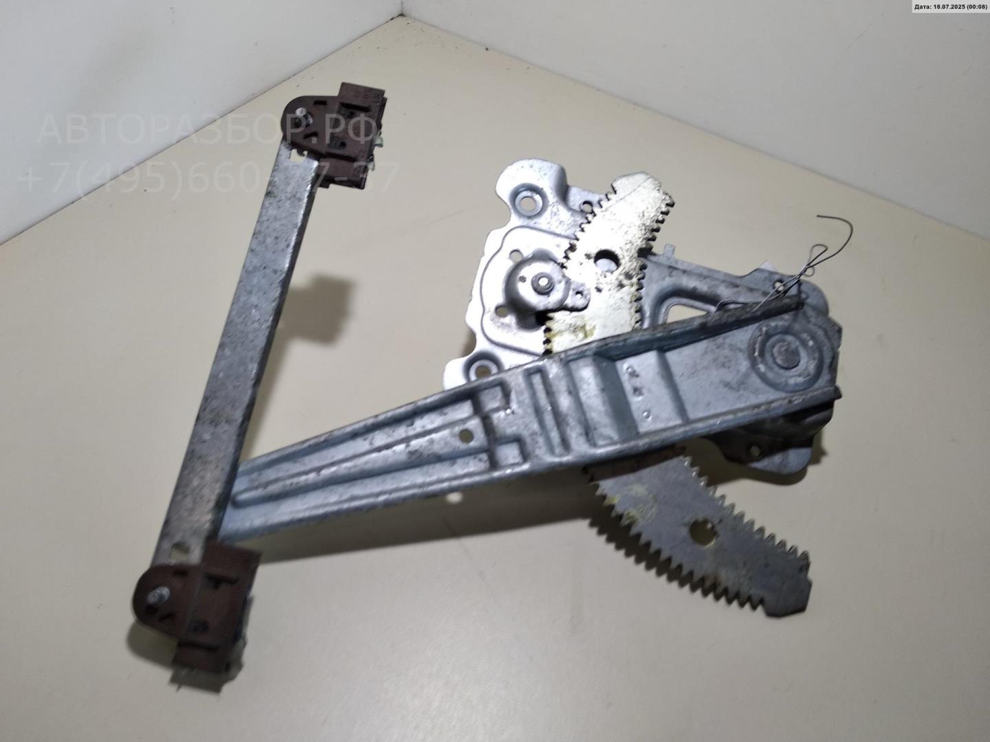 Стеклоподъемник механ. задний правый